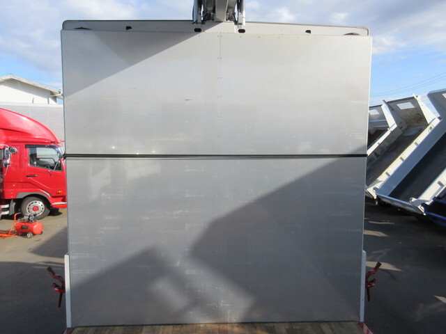 三菱ふそうファイターアルミウイング中型（4t）[写真31]