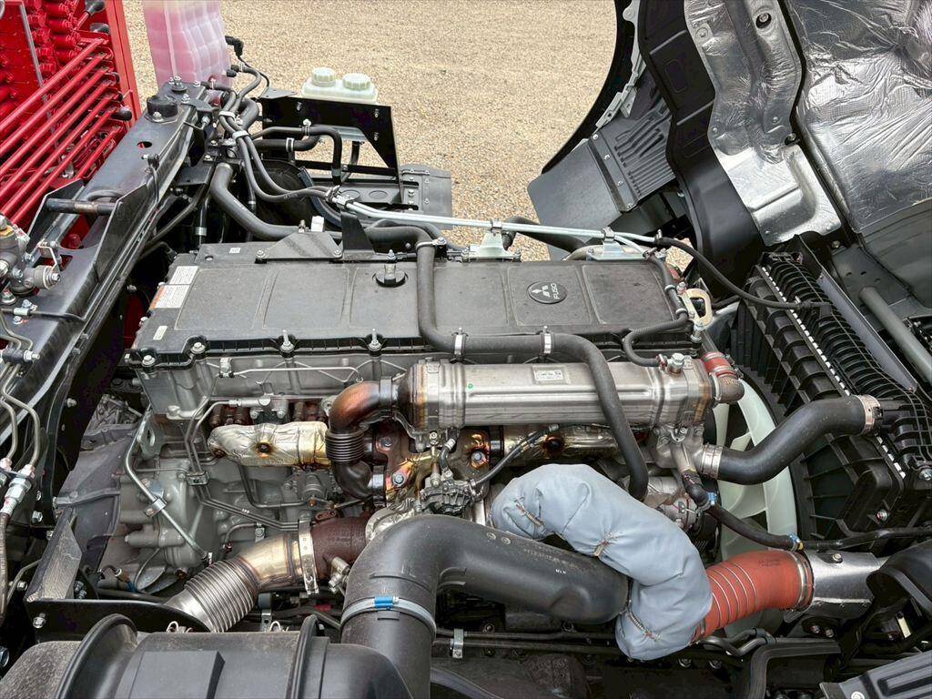 三菱ふそうスーパーグレートセルフクレーン4段大型（10t）[写真13]