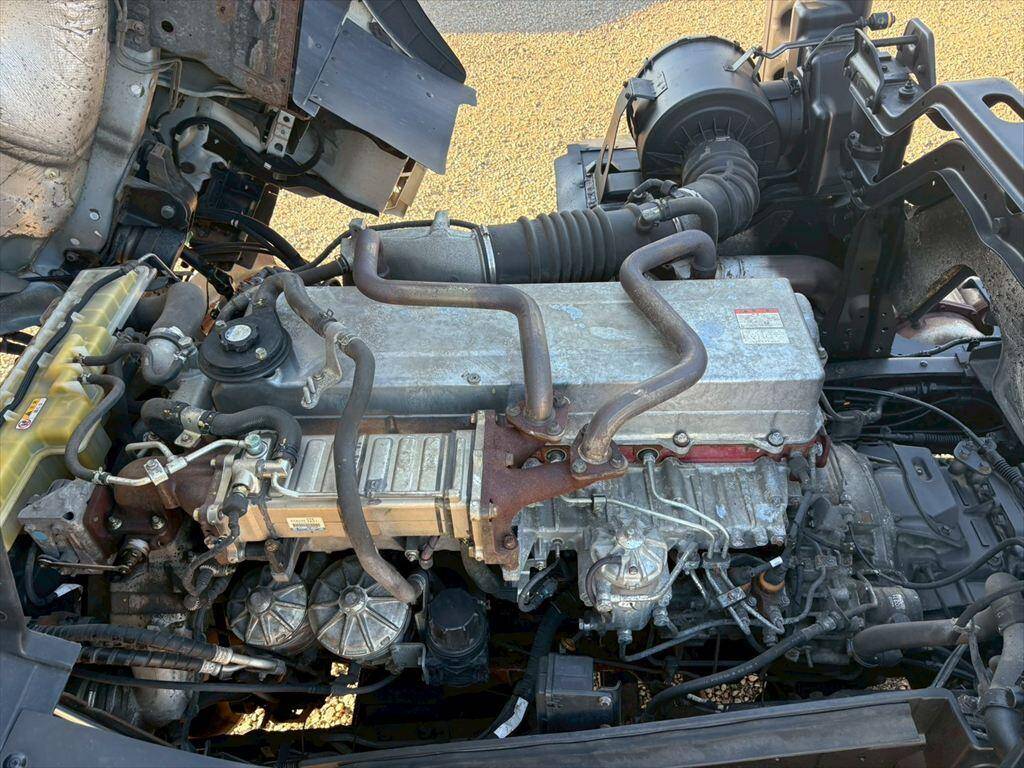 日野プロフィアコンテナ専用車大型（10t）[写真15]