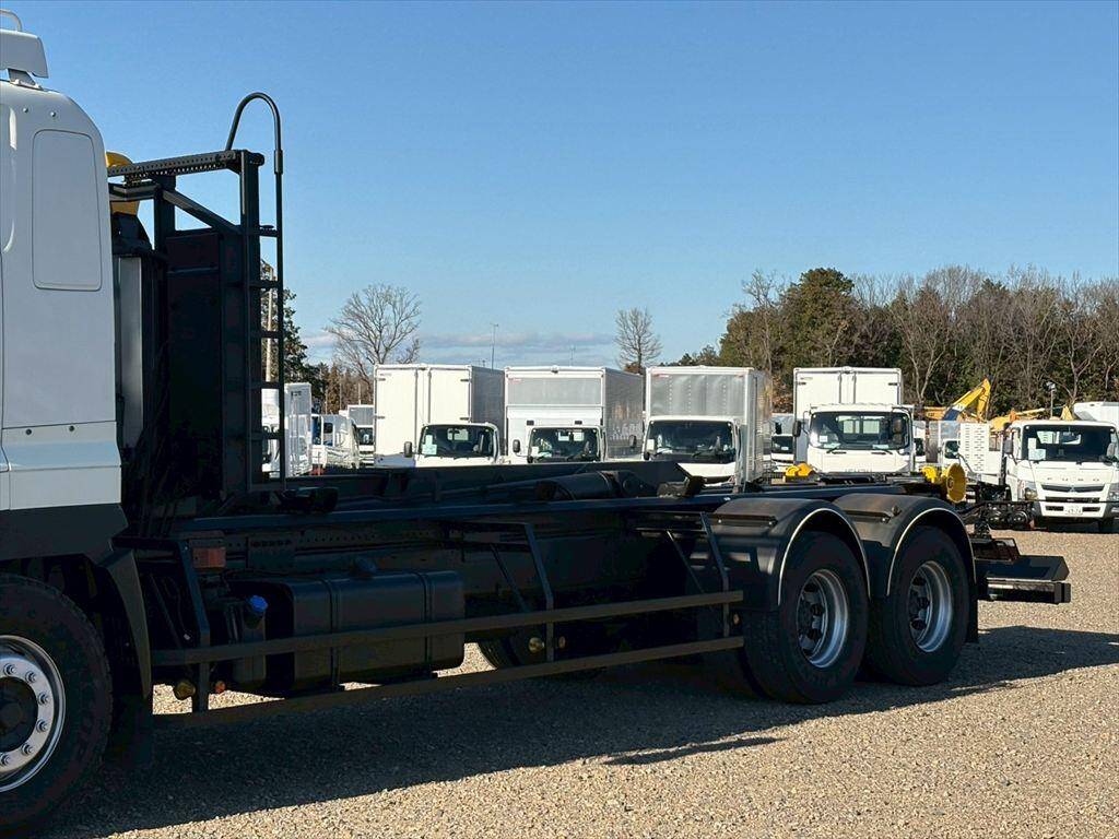 日野プロフィアコンテナ専用車大型（10t）[写真06]