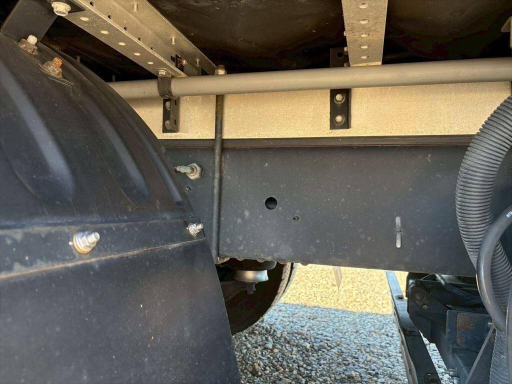 日野レンジャーアルミウイング中型（4t）[写真12]