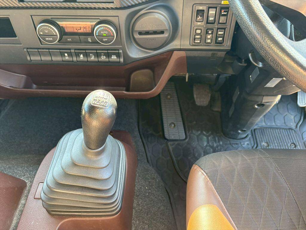 日野レンジャーアルミウイング中型（4t）[写真21]