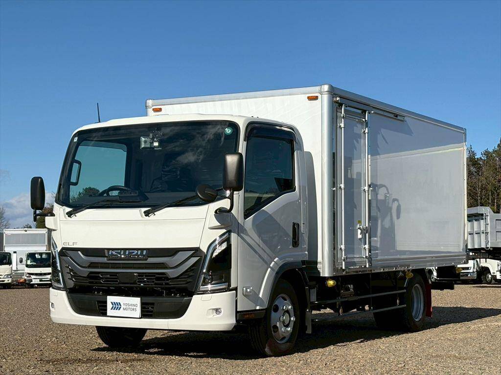 いすゞエルフアルミバン小型（2t・3t）[写真01]