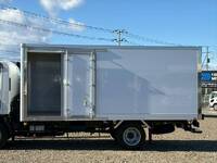 いすゞエルフアルミバン小型（2t・3t）[写真13]