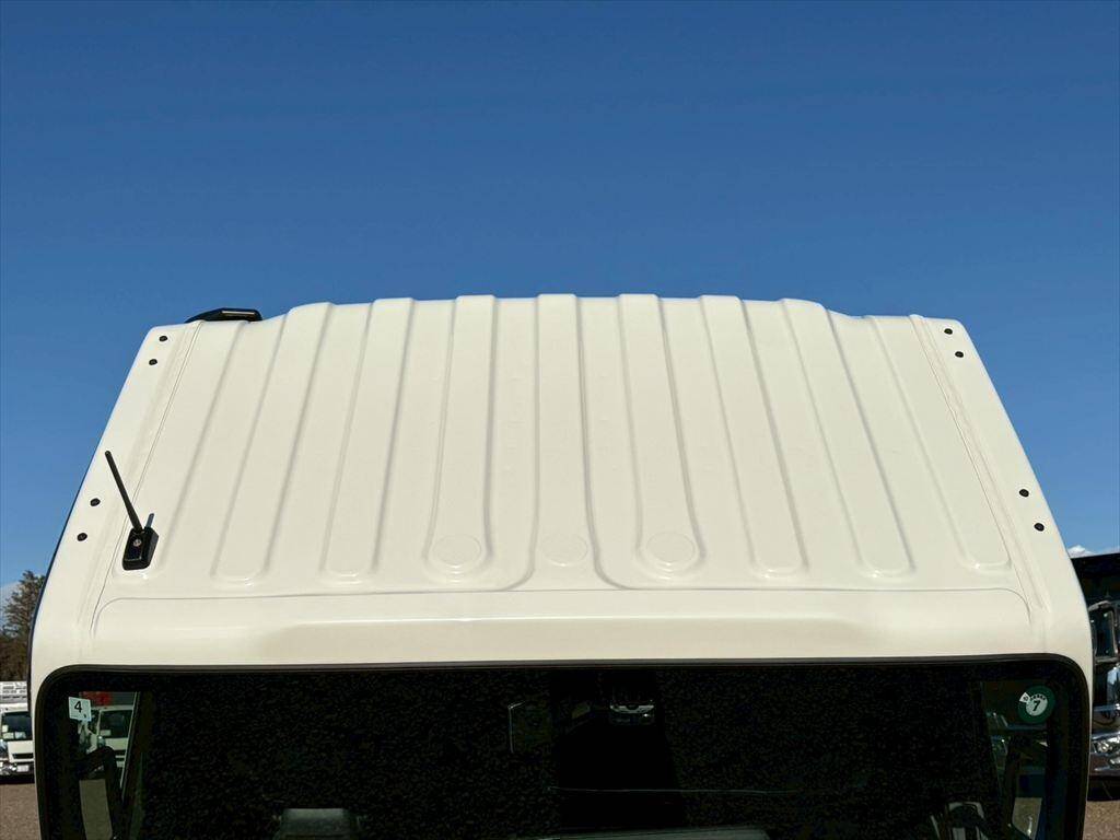 いすゞエルフアルミバン小型（2t・3t）[写真17]