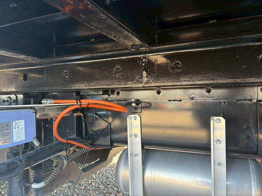 いすゞギガセーフティクレーン4段大型（10t）[写真16]