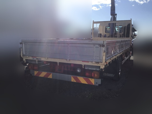 日野レンジャークレーン3段中型（4t）[写真02]