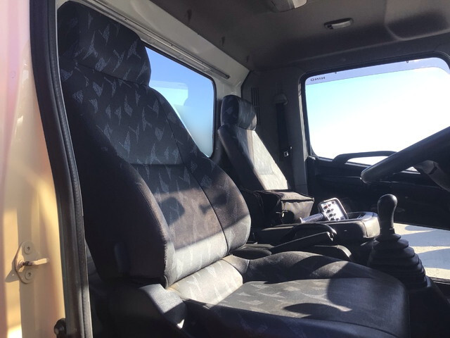 日野レンジャークレーン3段中型（4t）[写真29]