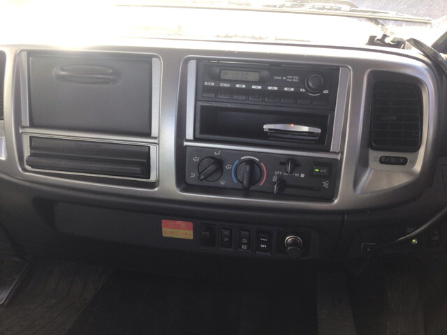 日野レンジャークレーン3段中型（4t）[写真33]