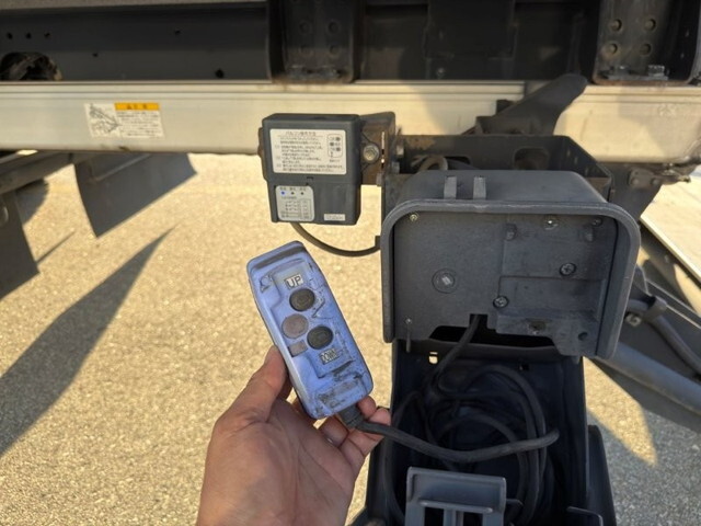 いすゞフォワード冷凍車（冷蔵車）増トン（6t・8t）[写真11]