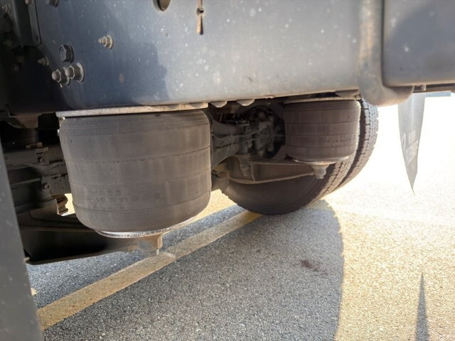 いすゞフォワード冷凍車（冷蔵車）増トン（6t・8t）[写真14]