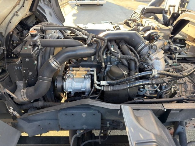 いすゞフォワード冷凍車（冷蔵車）増トン（6t・8t）[写真21]