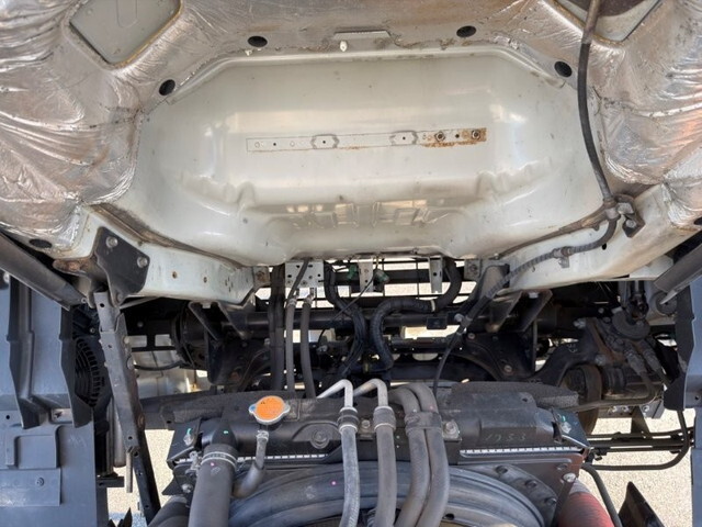 いすゞフォワード冷凍車（冷蔵車）増トン（6t・8t）[写真24]