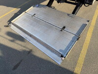 いすゞフォワード冷凍車（冷蔵車）増トン（6t・8t）[写真07]