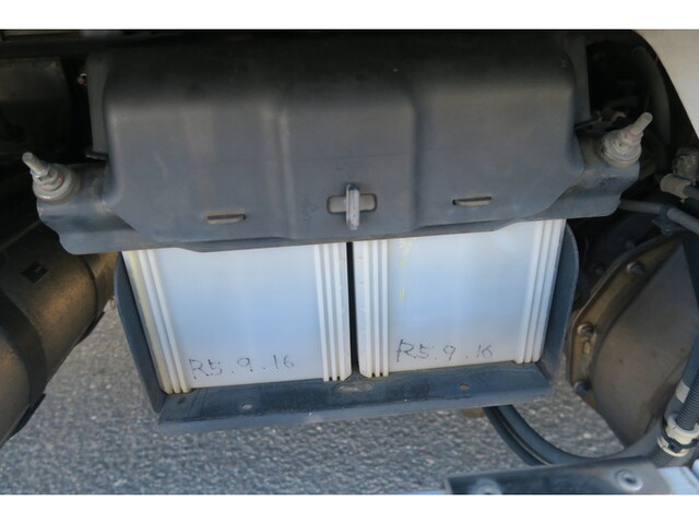 日野プロフィアアルミウイング大型（10t）[写真24]