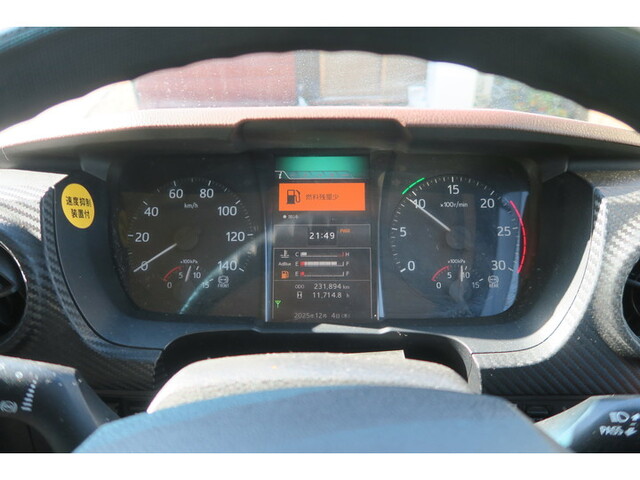 日野プロフィアアルミウイング大型（10t）[写真32]