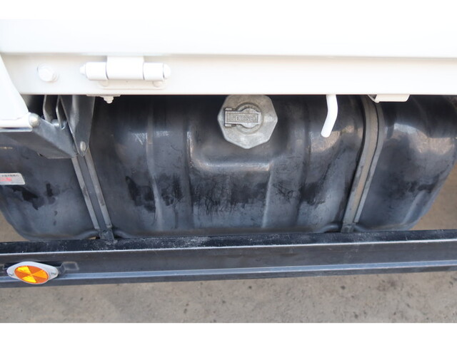 マツダタイタン平ボディ小型（2t・3t）[写真12]