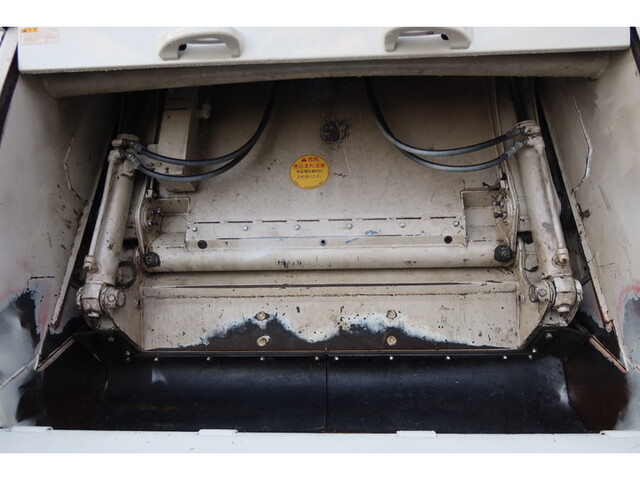 日野デュトロパッカー車（塵芥車）小型（2t・3t）[写真14]