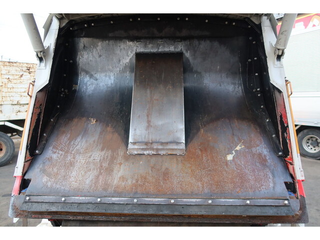 日野デュトロパッカー車（塵芥車）小型（2t・3t）[写真20]