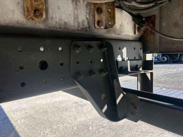 三菱ふそうキャンターアルミウイング小型（2t・3t）[写真37]