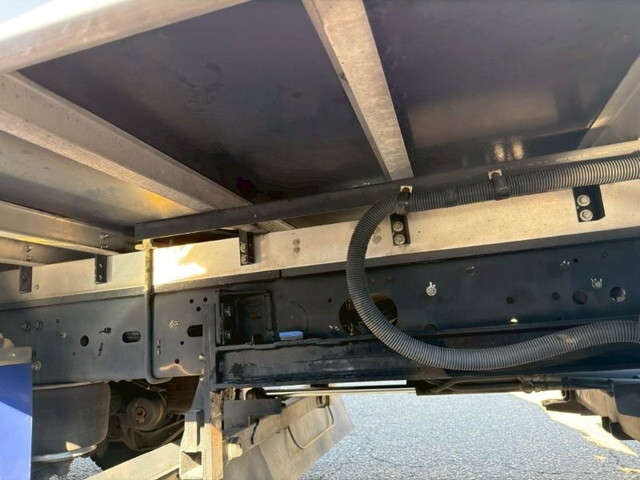 いすゞフォワード冷凍車（冷蔵車）増トン（6t・8t）[写真15]