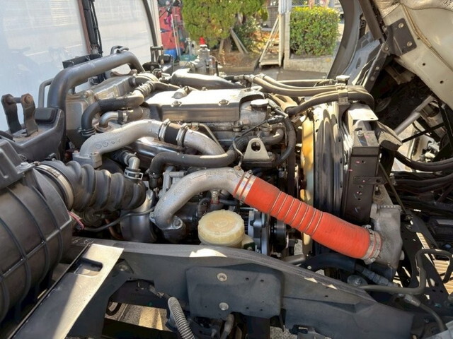 いすゞフォワード冷凍車（冷蔵車）増トン（6t・8t）[写真23]