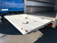 いすゞフォワード冷凍車（冷蔵車）増トン（6t・8t）[写真07]