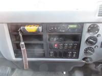 三菱ふそうファイターアルミウイング中型（4t）[写真16]