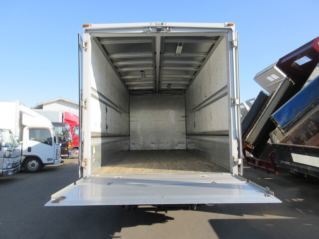 三菱ふそうファイターアルミウイング中型（4t）[写真30]