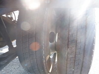 いすゞエルフ平ボディ小型（2t・3t）[写真18]