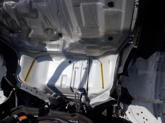 いすゞエルフ平ボディ小型（2t・3t）[写真27]