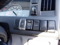 いすゞエルフ平ボディ小型（2t・3t）[写真36]