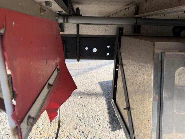 日野レンジャーアルミウイング中型（4t）[写真24]