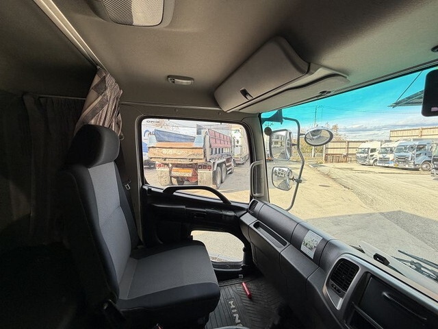 日野レンジャーアルミウイング中型（4t）[写真39]