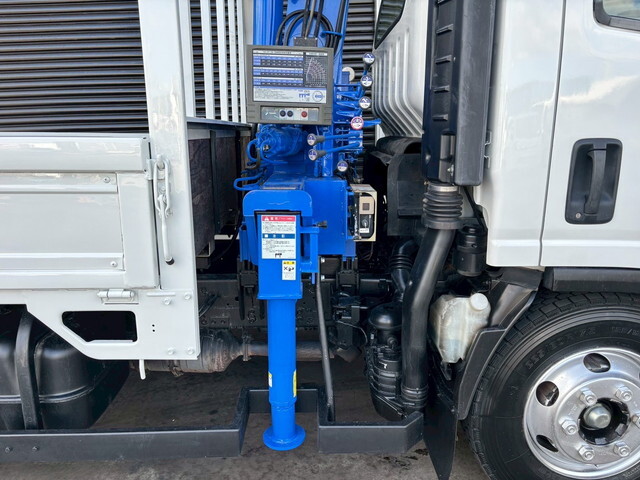 いすゞエルフクレーン付小型（2t・3t）[写真07]