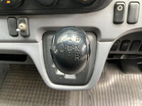 三菱ふそうキャンターアルミバン小型（2t・3t）[写真18]