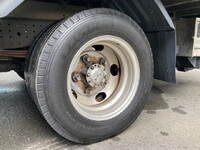 三菱ふそうキャンターアルミバン小型（2t・3t）[写真34]