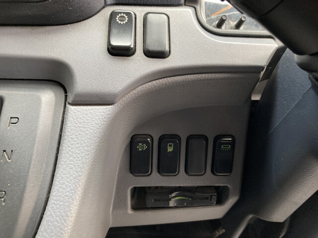 三菱ふそうキャンターアルミバン小型（2t・3t）[写真35]