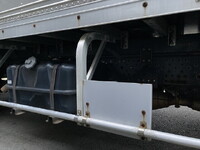 いすゞエルフアルミバン小型（2t・3t）[写真12]