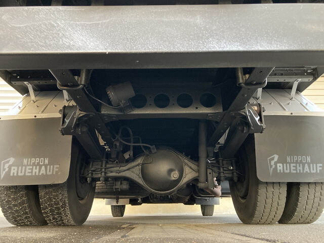 いすゞエルフアルミバン小型（2t・3t）[写真18]