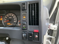 いすゞエルフアルミバン小型（2t・3t）[写真36]