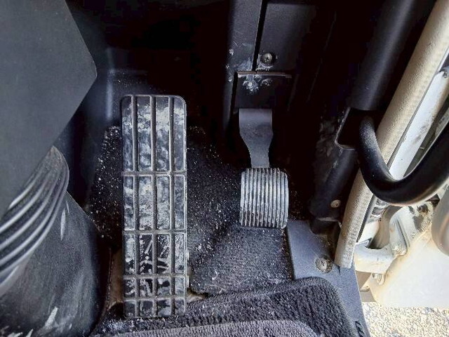 三菱ふそうスーパーグレートアルミブロック大型（10t）[写真37]