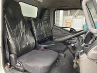 三菱ふそうキャンターパネルバン小型（2t・3t）[写真16]