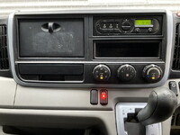 三菱ふそうキャンターパネルバン小型（2t・3t）[写真18]