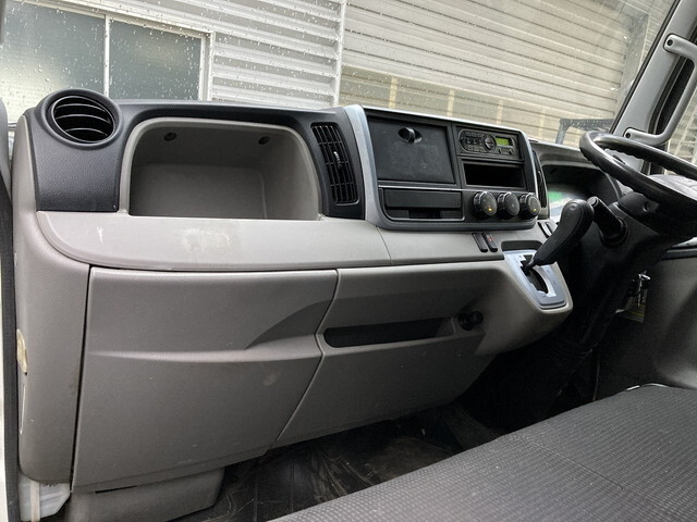 三菱ふそうキャンターパネルバン小型（2t・3t）[写真20]