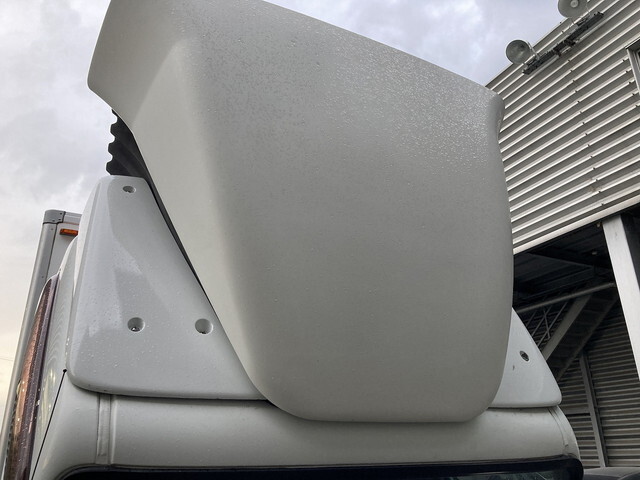 三菱ふそうキャンターパネルバン小型（2t・3t）[写真21]