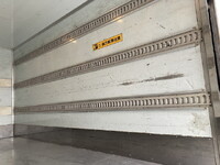 三菱ふそうキャンターパネルバン小型（2t・3t）[写真24]