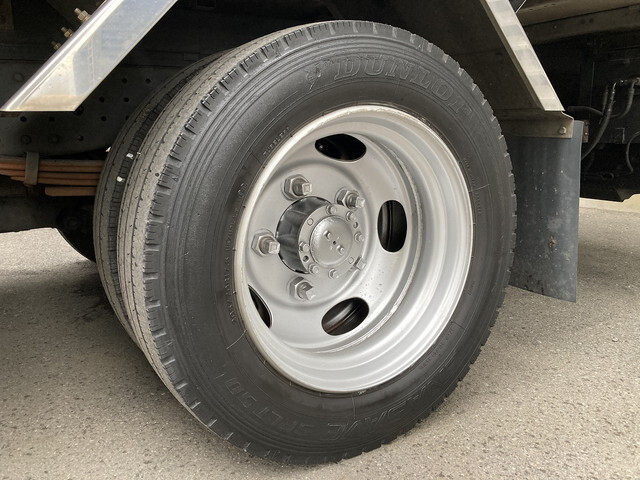 三菱ふそうキャンターパネルバン小型（2t・3t）[写真33]