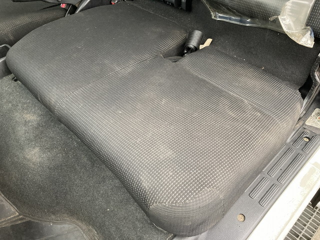 三菱ふそうキャンターパネルバン小型（2t・3t）[写真37]