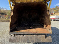 いすゞエルフパッカー車（塵芥車）小型（2t・3t）[写真14]